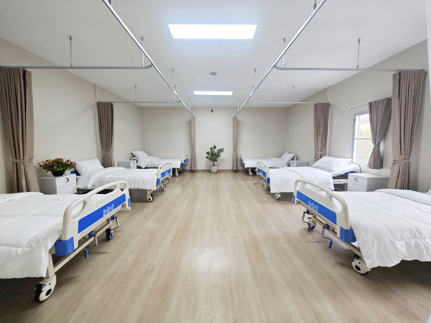 ศูนย์ดูแลผู้สูงอายุ และผู้มีภาวะพึ่งพิง